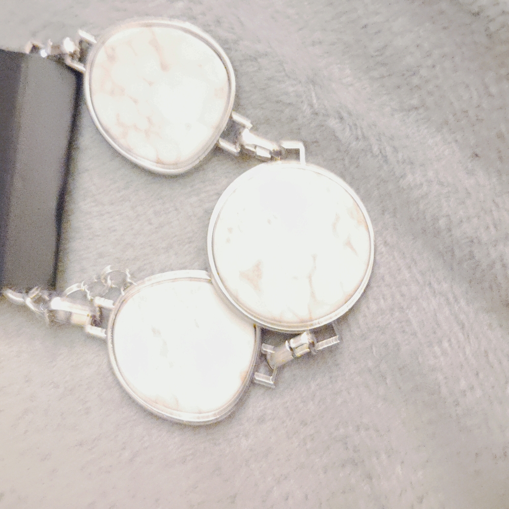 Marble-Style White Bracelet